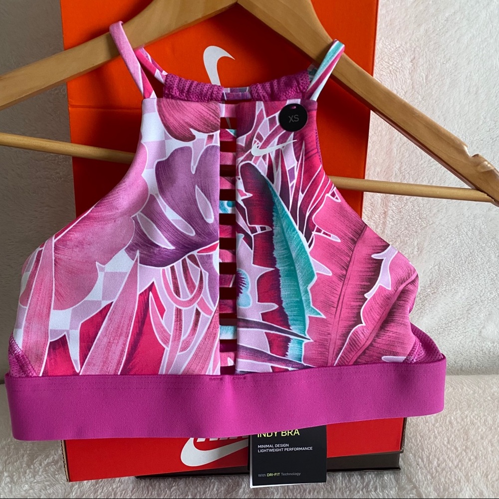 Nike Sports Bra XS Indy Performance Lightweight